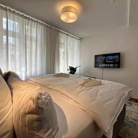 Nr 3 Lichtdurchflutetes Am Historischen Marktplatz 66 Qm #cosiness Company 23 * Σβερίν